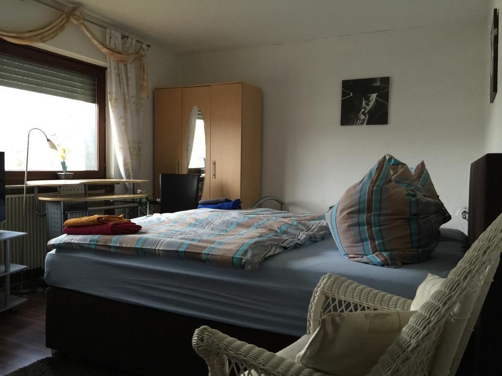 Gaestehaus Peterhoff Birresdorf Room photo